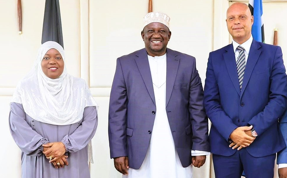 From left Kwale Governor, Fatuma Achani, CS for Investments, Trade and Industry, Salim Mvurya and Enrico Tavolini, Managing Director of Eni Kenya B.V.