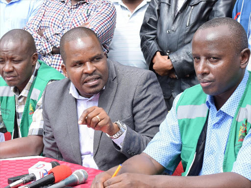  Julius Kaluai (C). The Pharmacy and Poisons Board (PPB) has, in collaboration with the National Police Service, unveiled an operation to weed out unauthorized distribution, wholesale, and transportation of pharmaceuticals. Photo/Courtesy