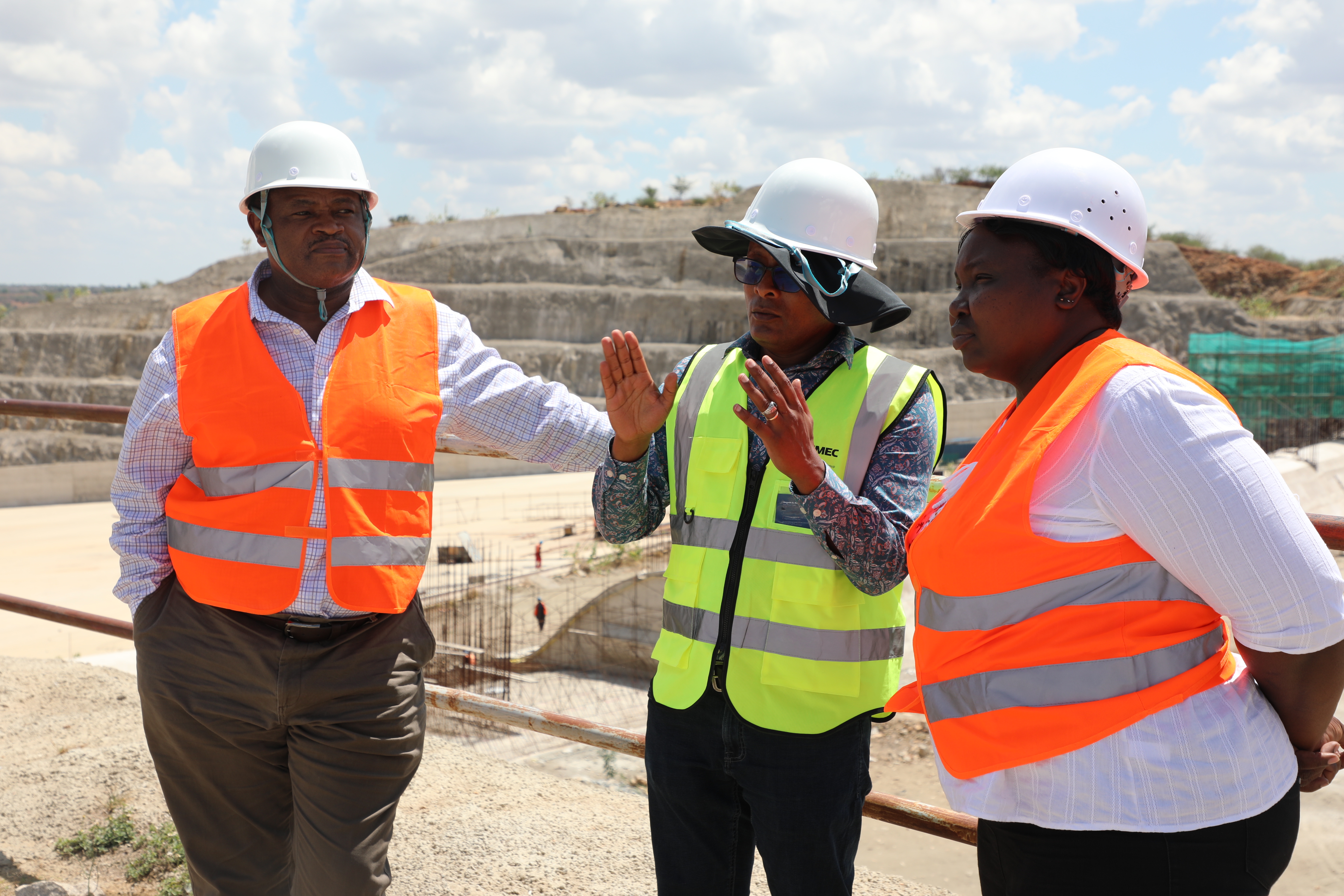 A group of Ministry of Water, Irrigation and Sanitation and AfDB officials during the inspection mission of the Thwake Multipurpose Dam.
