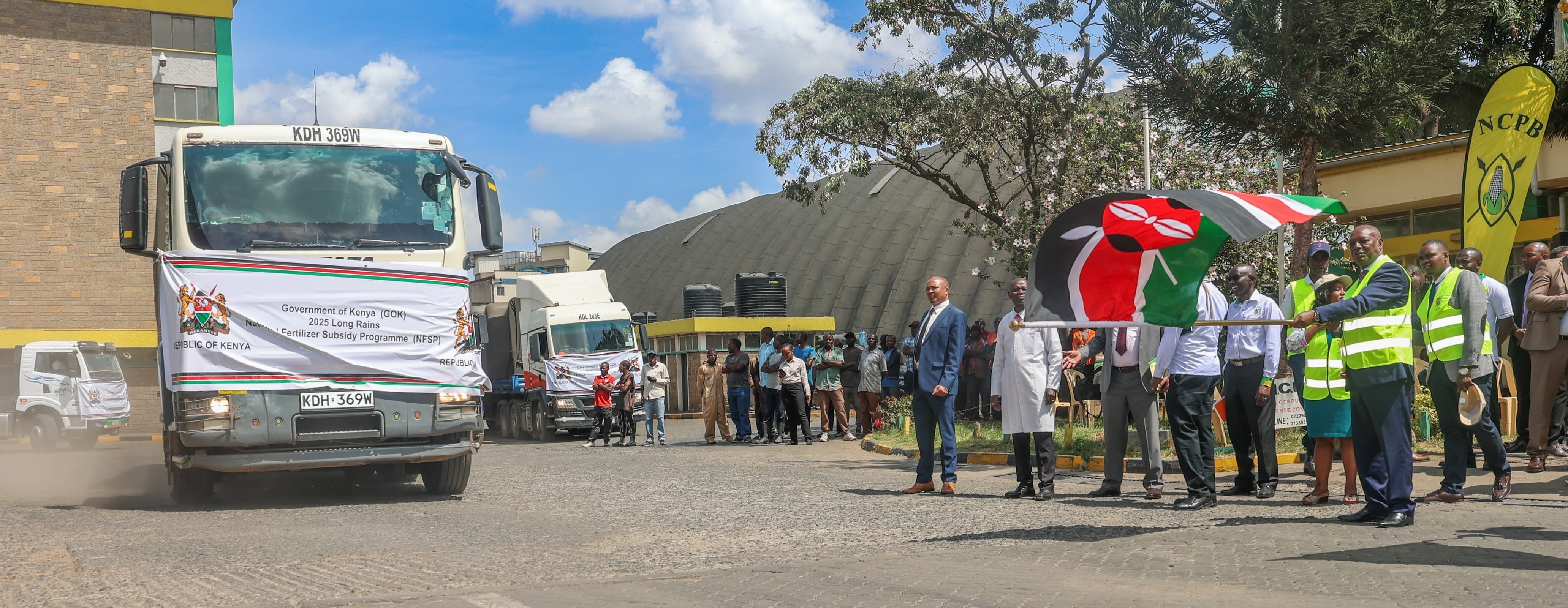 Agriculture and Livestock Development Cabinet Secretary (CS) Dr. Andrew Karanja flagging off the distribution of subsidized fertilizer for the 2025 long rains season.Photo/Gladys Njoka.
