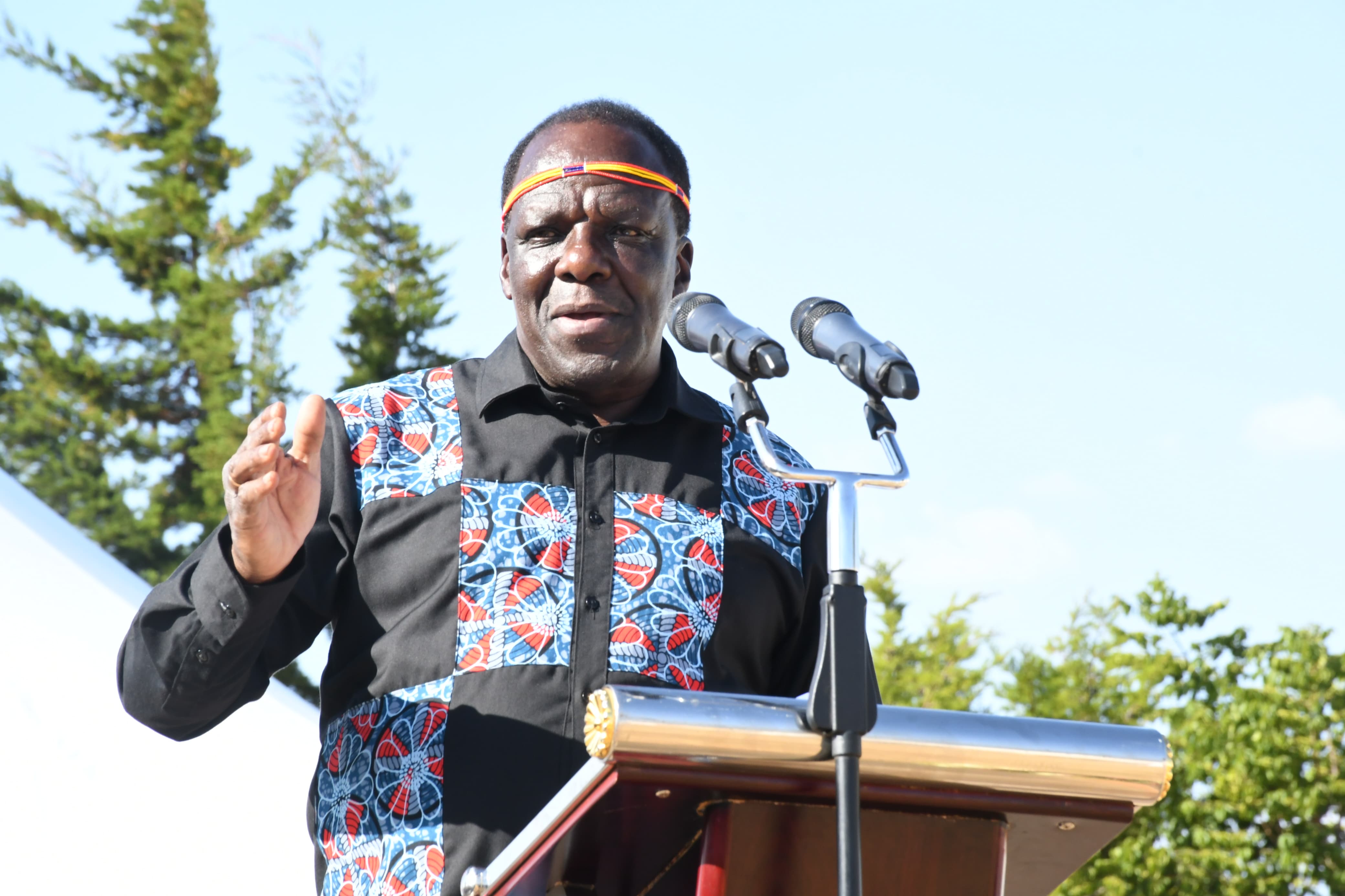 Cooperatives CS Wycliffe Oparanya addressing farmers in Iten.
