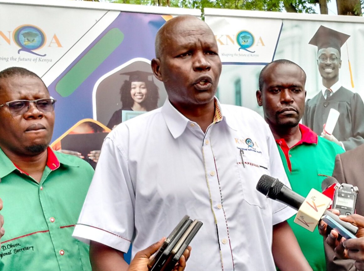 Kenya National Qualifications Authority (KNQA) Chairman Stanley Kiptis addressing the media in Kisumu during a public participation drive on the KNQA General Regulations 2025.  Photo/ Chris Mahandara