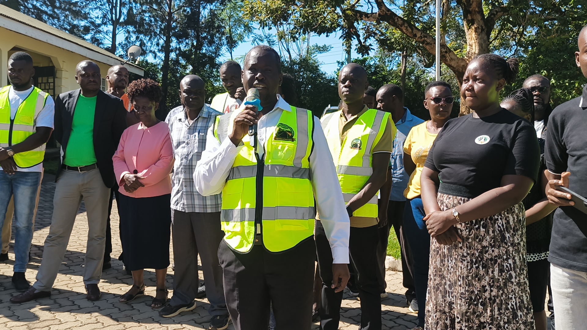 Western Kenya Rural Roads Authority (KeRRA) Manager Eng. Edwin Cheserek speaking before flagging off a caravan at KeRRA offices in Kakamega town