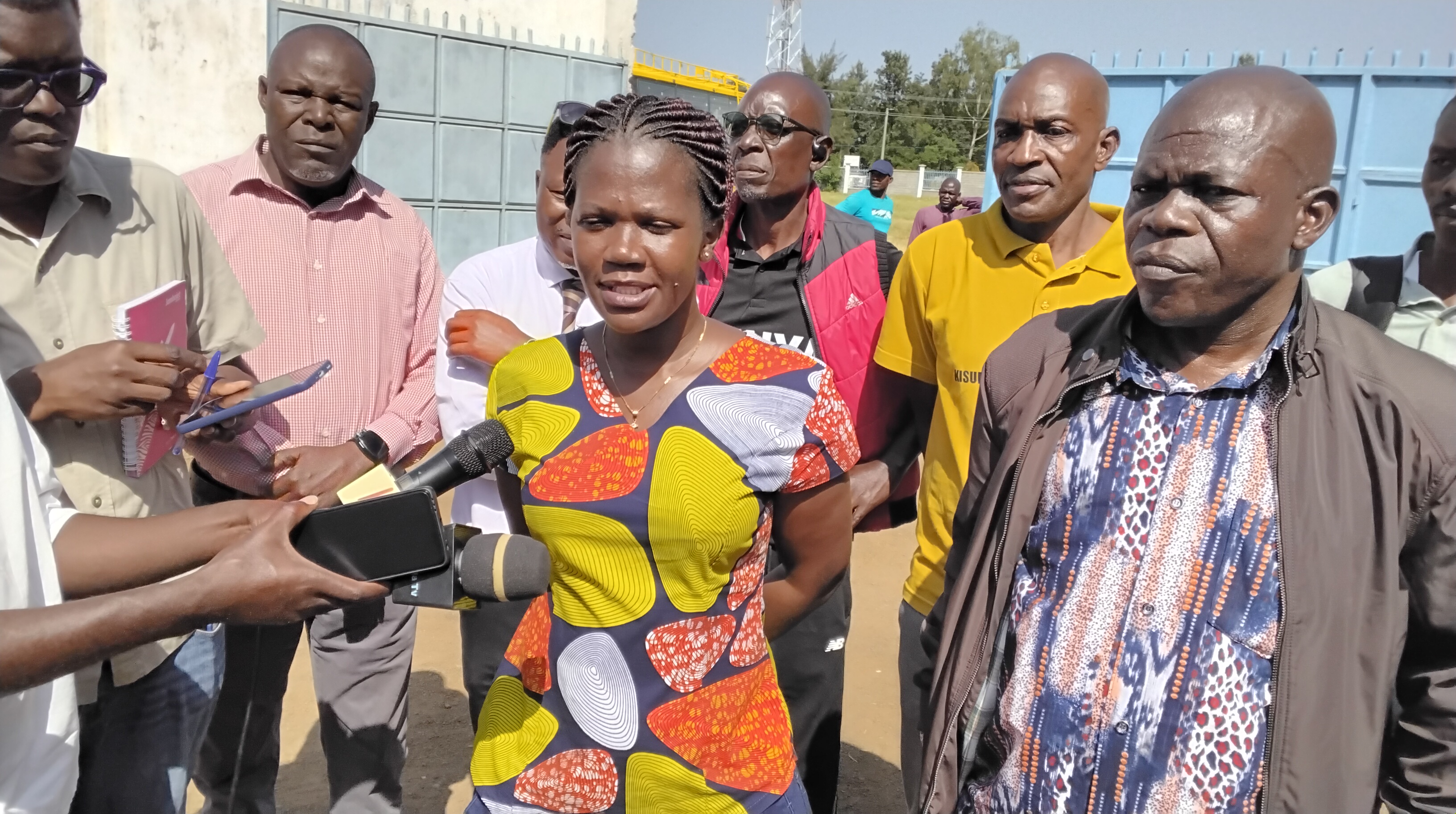 Kisumu County Executive Committee Member (CECM) in charge of Sports, Beatrice Odongo addressing the media during the visit. Photos/Chris Mahandara 
