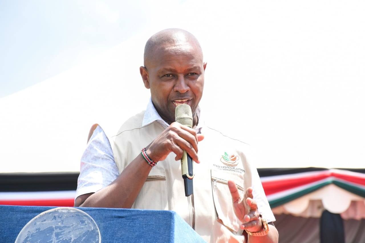 Principal Secretary for Cooperatives Mr Patrick Kilemi speaking to farmers at Ihura stadium of Murang’a.