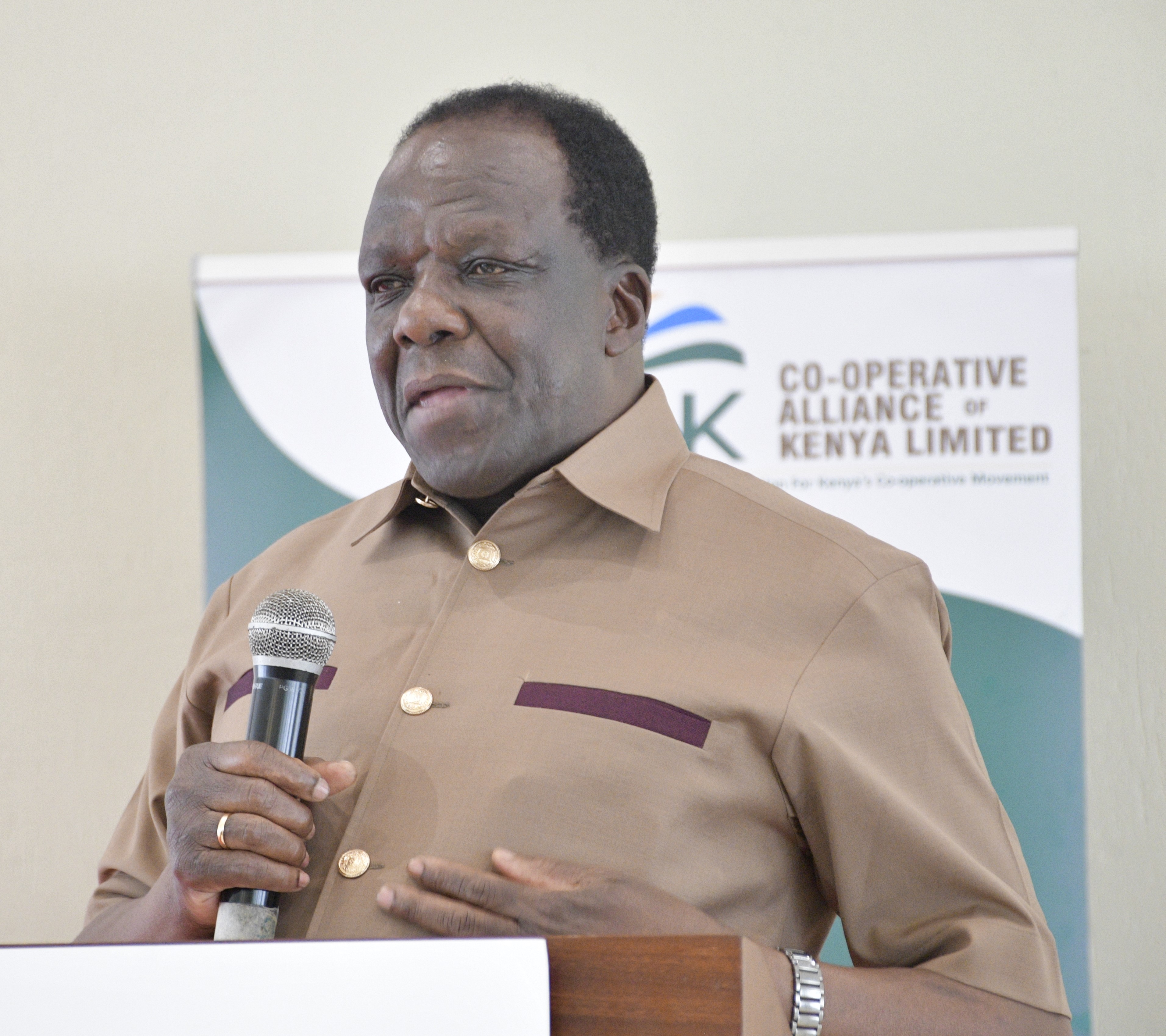Cooperative and MSME Cabinet Secretary Wycliffe Oparanya speaking on technology at the 3rd annual conference for cooperative leaders at the sawela lodge.