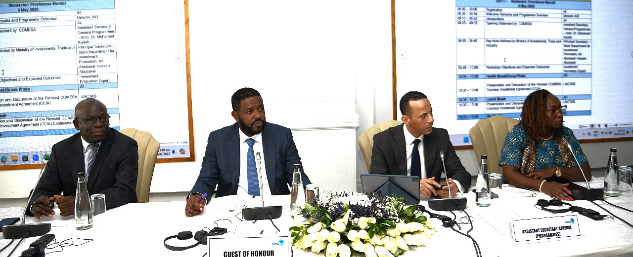 PS Abubakar Hassan Abubakar (right) from the State Department for Investment Promotions, Tobias Odongo Ogondi (Comesa Focal point in Kenya), to the PS’s left is the Assistant Secretary General Programmes Amb. Dr. Mohamed Kadah and the Moderator: Providence Mavubi. Photo: Eric Bosire/KNA.