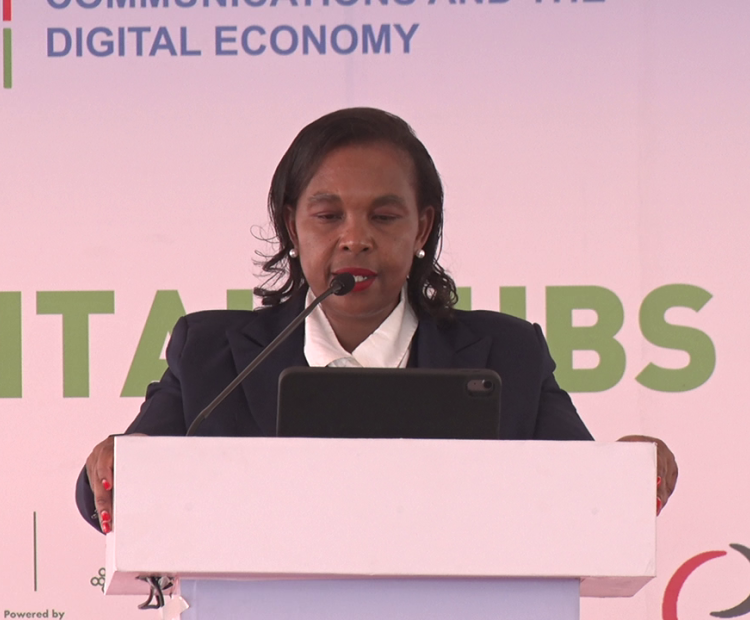 The Cabinet Secretary Ministry of Information, Communications and the Digital Economy Dr. Margaret Ndung’u speaking in Kakamega during the launch of Jitume Digital Hubs.  Photo/Moses Wekesa.