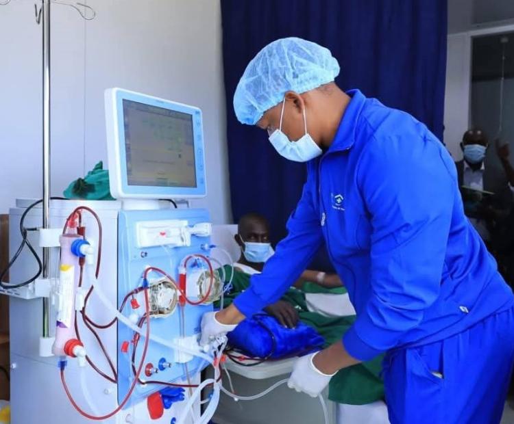 A patient receiving dialysis service in a mobile dialysis unit launched at Kirwara hospital in Murang’a