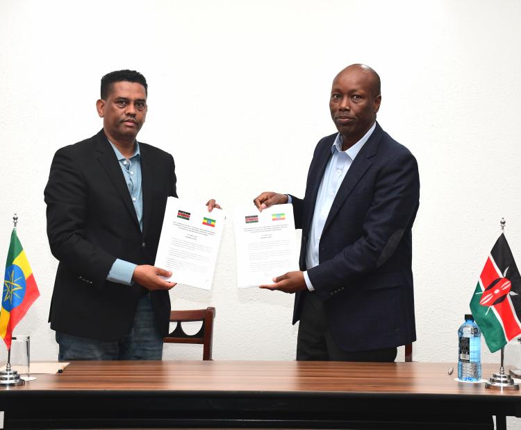 Cabinet Secretary (CS) for Trade Lee Kinyanjui (R) and his Ethiopian Counterpart Dr. Kassahun Gofe during the 3rd bilateral trade meeting between Kenya and Ethiopia on the simplified trade regime, Mombasa.  Photo/Andrew Hinga