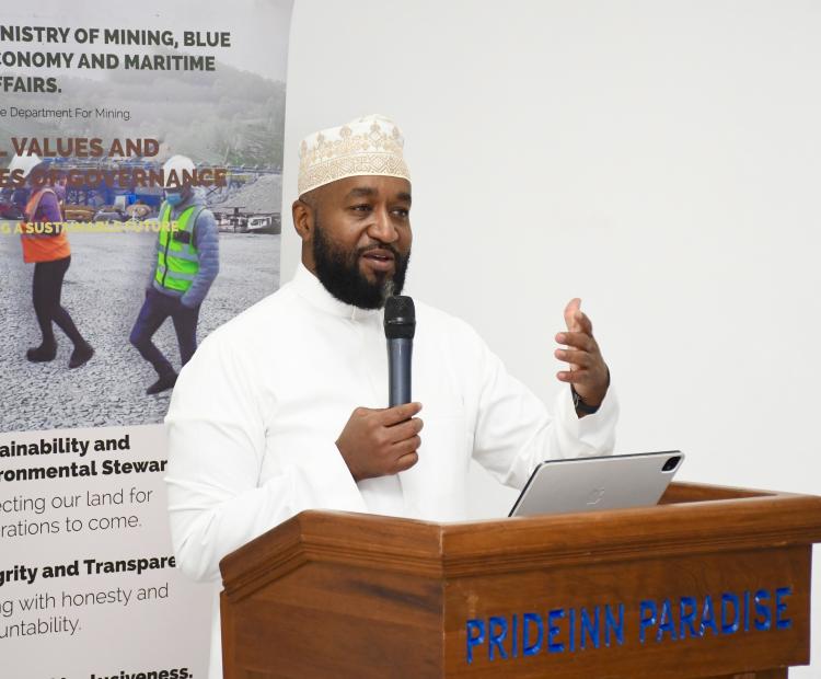 Cabinet Secretary (CS) for Mining, Blue Economy and Maritime Affairs Hassan Joho gives keynote address during a sensitization and consultative meeting on Mineral development in Tana River County in Mombasa. PHOTO: ANDREW HINGA/KNA
